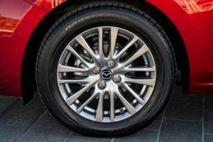 2020-Mazda2_Soul-Red-Crystal_Still_60