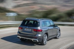 2020-Mercedes-AMG-GLB-35-25