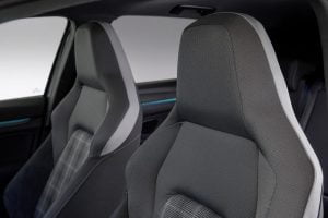 2020-VW-Golf-GTD-09