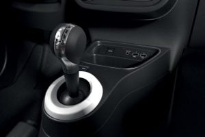 2020-renault-twingo-ze-electric-city-car-22