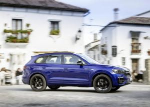 2020-vw-touareg-r-phev-10