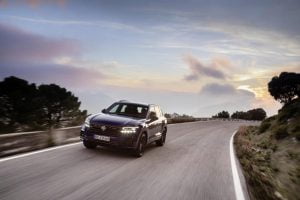 2020-vw-touareg-r-phev-14