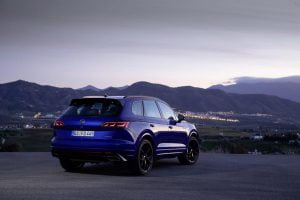 2020-vw-touareg-r-phev-29