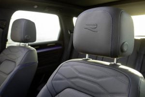 2020-vw-touareg-r-phev-54