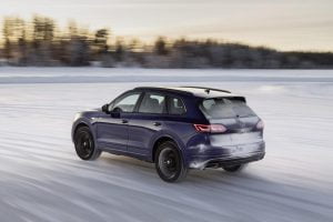 2020-vw-touareg-r-phev-76