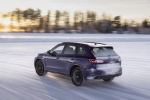 2020-vw-touareg-r-phev-77