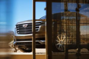 2021-Cadillac-Escalade-014