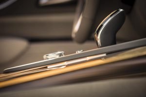 2021-Cadillac-Escalade-032