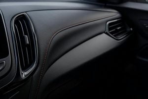 2021-Chevrolet-Equinox-RS-15