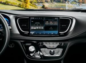 2021-Chrysler-Pacifica-41