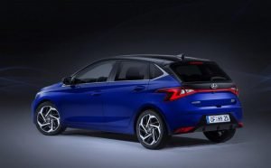 2021-Hyundai-i20-4