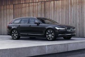 2021-Volvo-S90-hybrid-in-Platinum-Grey-10