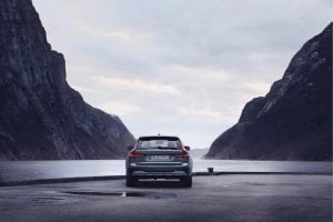 2021-Volvo-V90-Cross-Country-B6-AWD-in-Thunder-Grey-3