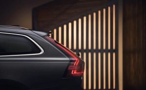 2021-Volvo-V90-Recharge-2