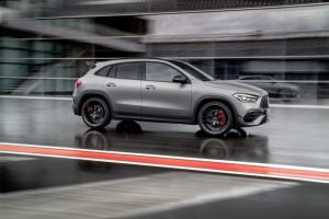 2021-mercedes-amg-gla-45-2