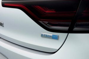 21238437_2020_-_New_Renault_MEGANE_E-TECH_Plug-in