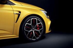 21238454_2020_-_New_Renault_MEGANE_R_S_Trophy