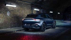 Aston-Martin-DBX-Q-4