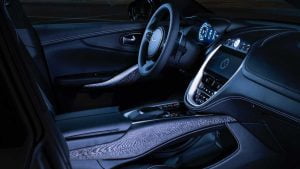 Aston-Martin-DBX-Q-6