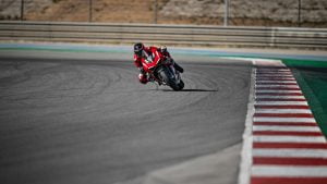 Ducati-Superleggera-V4-15