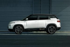 Geely-Icon-China-spec-43