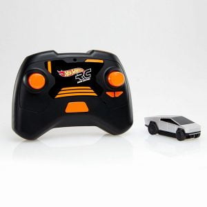 HotWheels-Tesla-Cybertruck-6