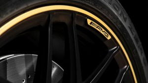Mercedes-AMG-Cigarette-Racing-27