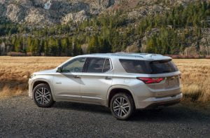 2021-Chevrolet-Traverse-3