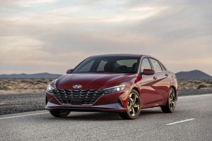 2021-Hyundai-Elantra-6-1