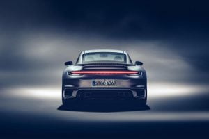 2021-Porsche-911-Turbo-S-05