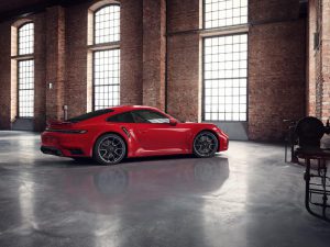2021-Porsche-911-Turbo-S-1