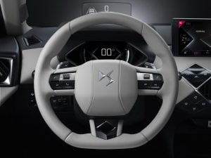 7cb3dda0-2019-ds3-crossback-e-tense-9