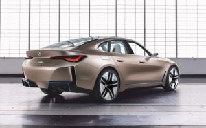 BMW-i4-COncept-10