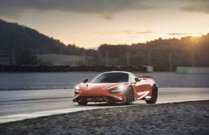 McLaren-765LT_Track_03