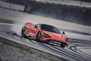 McLaren-765LT_Track_11