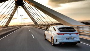 2019-Kia-ProCeed-GT-V2-1080