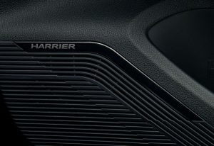 2020-Toyota-Harrier-JDM-spec-14