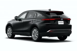 2020-Toyota-Harrier-JDM-spec-23