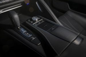 2021-Lexus-LC-035