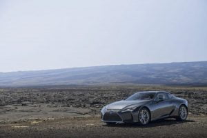 2021-Lexus-LC-500h-005