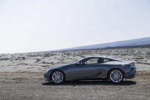 2021-Lexus-LC-500h-006