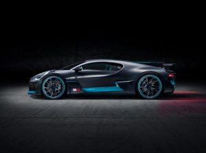 21204417-bugatti-divo-13