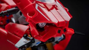 Ducati-Panigale-V4-R-Lego-15