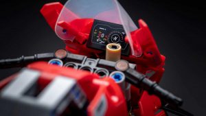 Ducati-Panigale-V4-R-Lego-19
