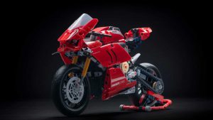 Ducati-Panigale-V4-R-Lego-7