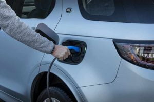 LR_DS_20MY_PHEV_220420_06