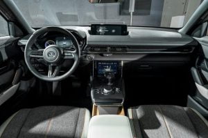 Mazda-MX-30_Interior-2