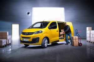 Opel-Vivaro-e-511687_1