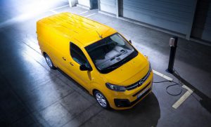Opel-Vivaro-e-511688_1