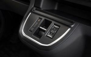 Opel-Vivaro-e-511696_1